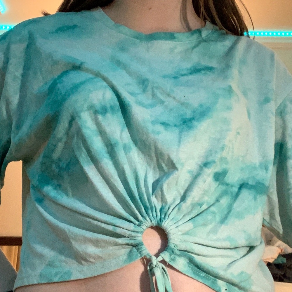 crop top